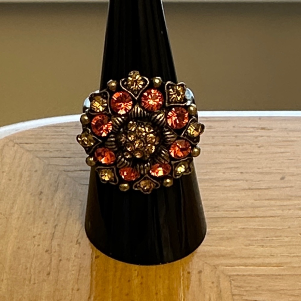 Vintage Style Orange and Gold Stretch Ring